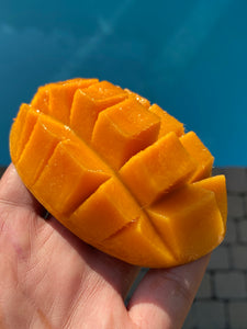 Mango | Jamaican East Indian Box - 2KG (5-10 Mangos)