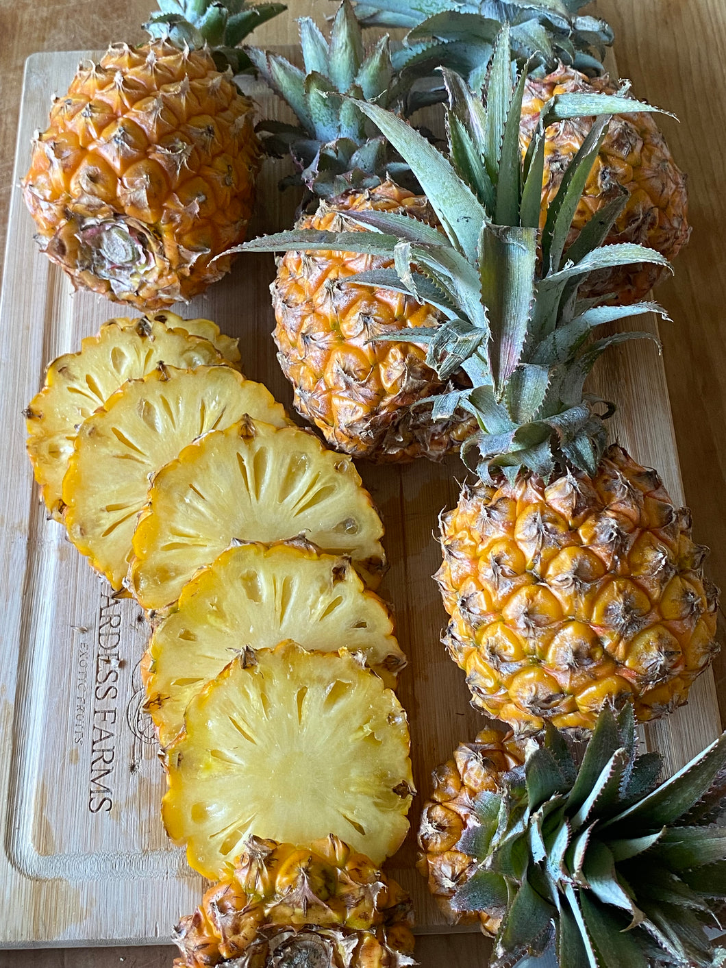 Pineapple | Queen Victoria Baby Pineapple | Mauritius | Box ~2kg (5-6 Pieces)